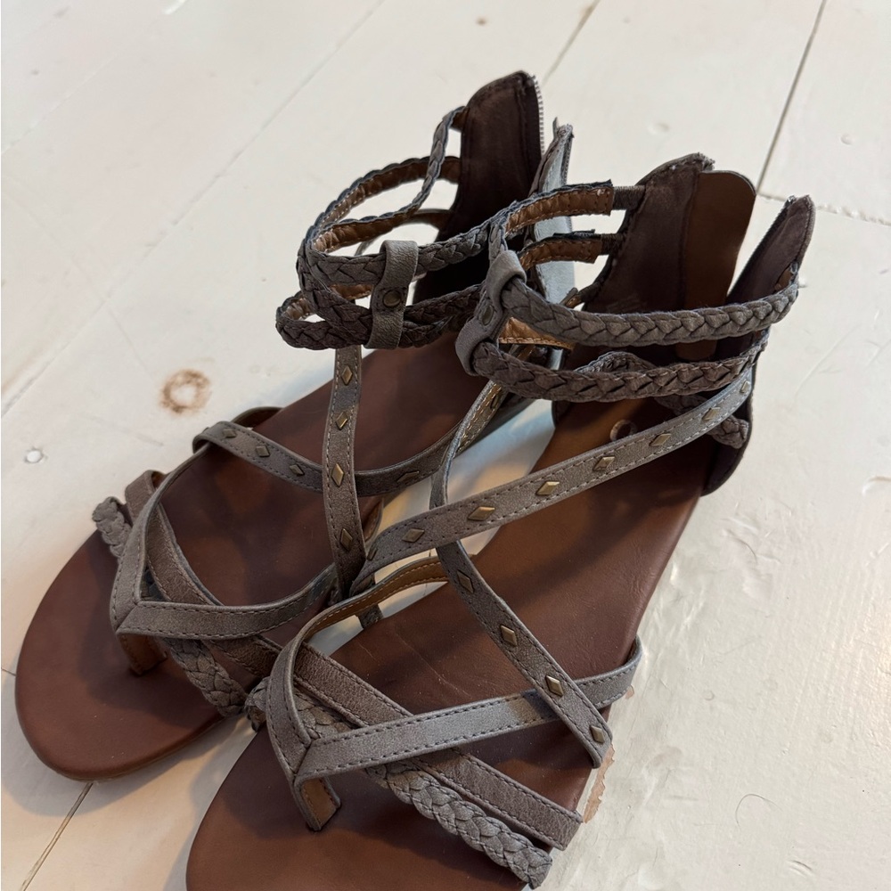Stylish Gray Braided Women's Sandals